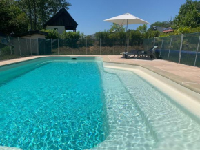 Отель Chalets & Camping Villa Mayari  Эскосс